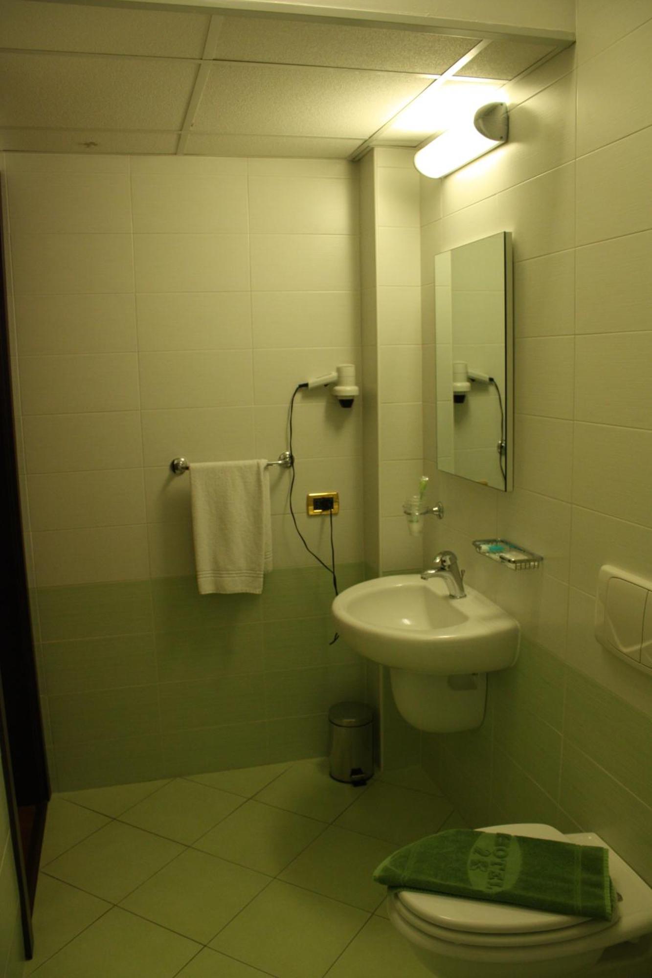 Hotel 2C Legnano Eksteriør billede