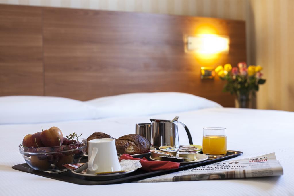 Hotel 2C Legnano Eksteriør billede
