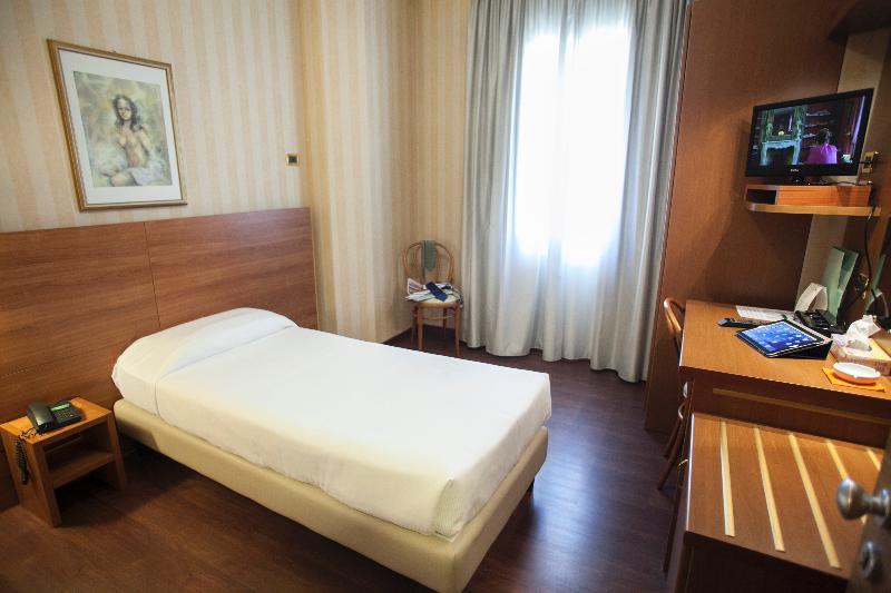 Hotel 2C Legnano Eksteriør billede