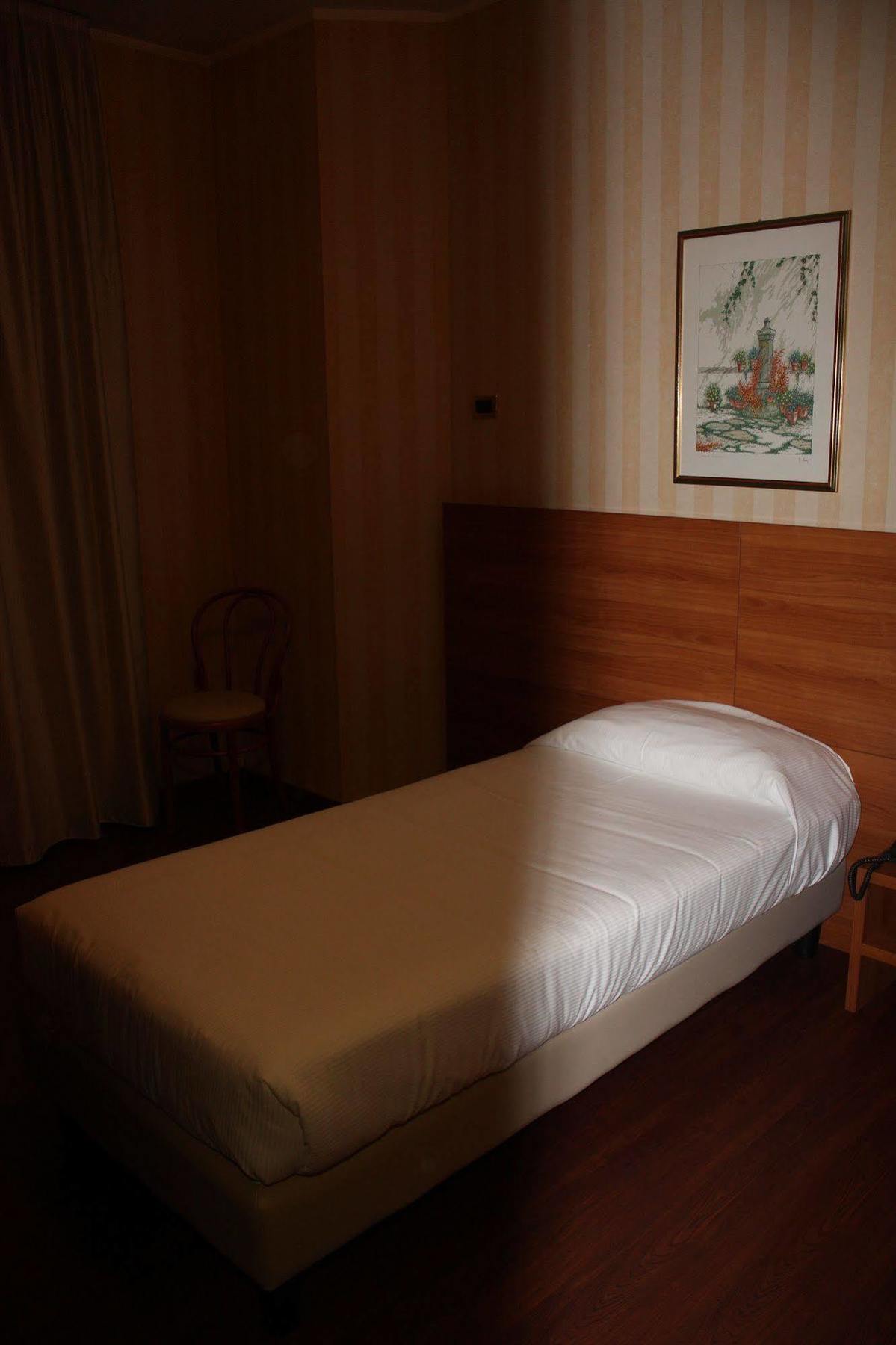 Hotel 2C Legnano Eksteriør billede