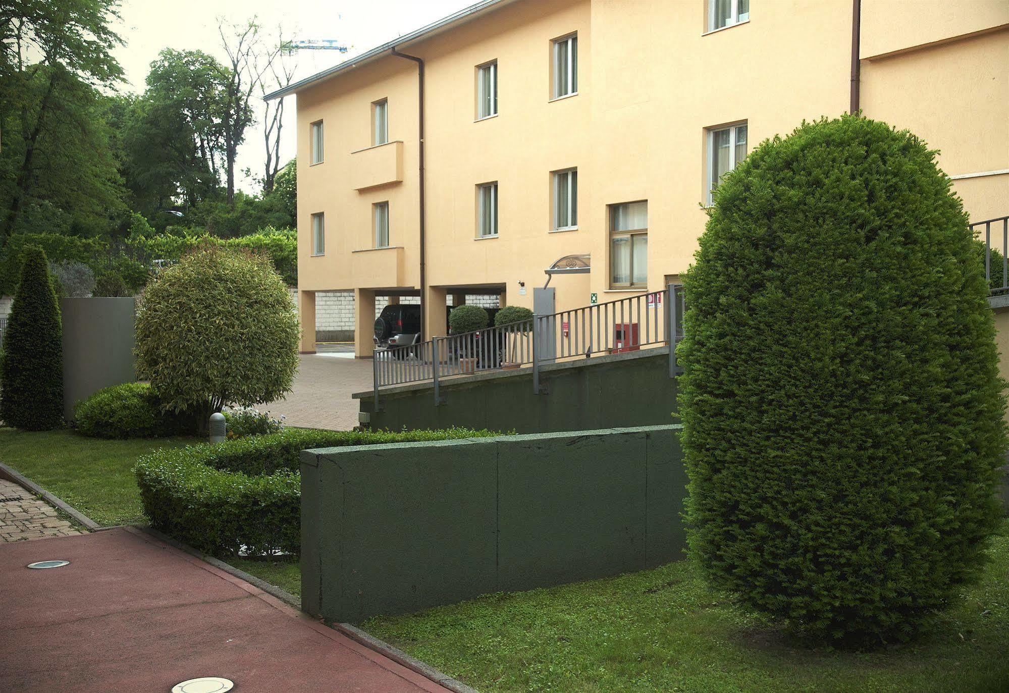 Hotel 2C Legnano Eksteriør billede