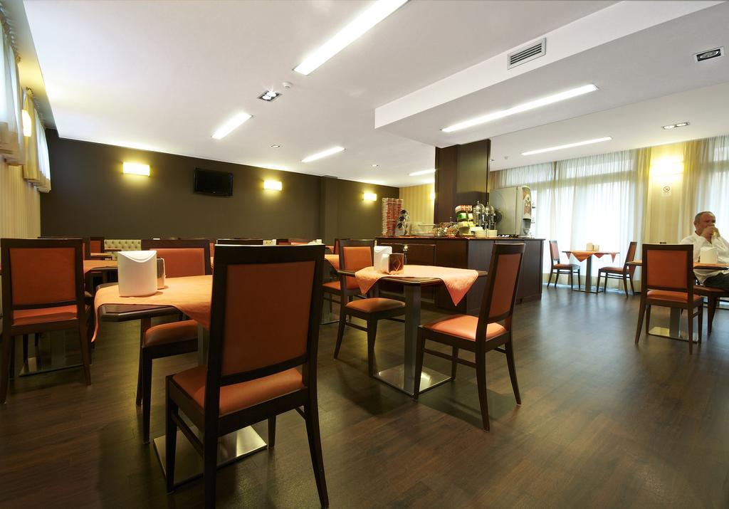Hotel 2C Legnano Eksteriør billede