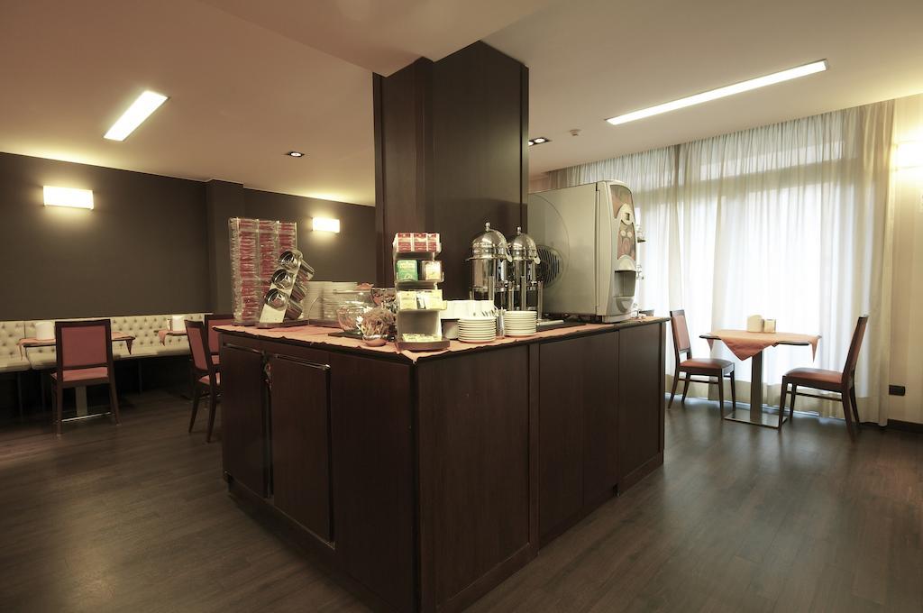 Hotel 2C Legnano Eksteriør billede